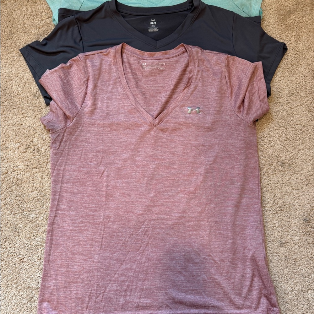 Under armour tees - Picture 2 of 6